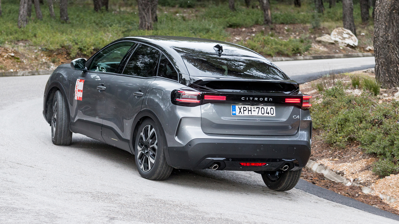Δες όλα τα τεχνικά χαρακτηριστικά του Citroen C4 Hybrid Δες όλα τα τεχνικά χαρακτηριστικά του Citroen C4 Hybrid