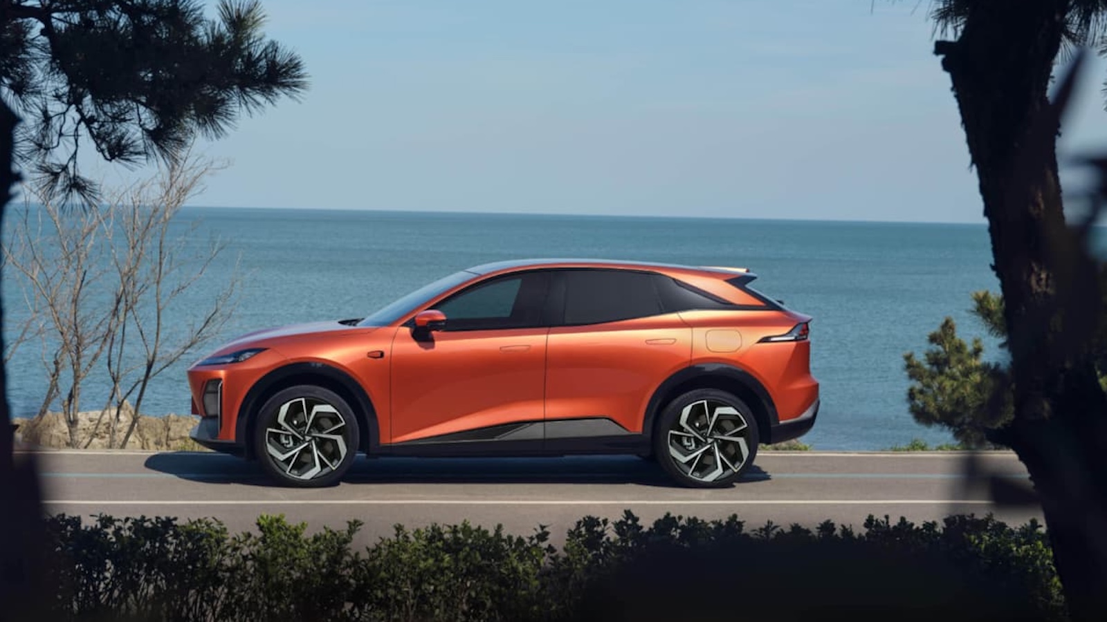 Η Changan δίνει εργοστασιακή εγγύηση 7 ετών ή 160.000 χιλιομέτρων για το όχημα που συνοδεύεται από δωρεάν οδική βοήθεια επταετίας και εγγύηση 8 ετών ή 200.000 χιλιομέτρων για τη μπαταρία υψηλής τάσης Η Changan δίνει εργοστασιακή εγγύηση 7 ετών ή 160.000 χιλιομέτρων για το όχημα που συνοδεύεται από δωρεάν οδική βοήθεια επταετίας και εγγύηση 8 ετών ή 200.000 χιλιομέτρων για τη μπαταρία υψηλής τάσης
