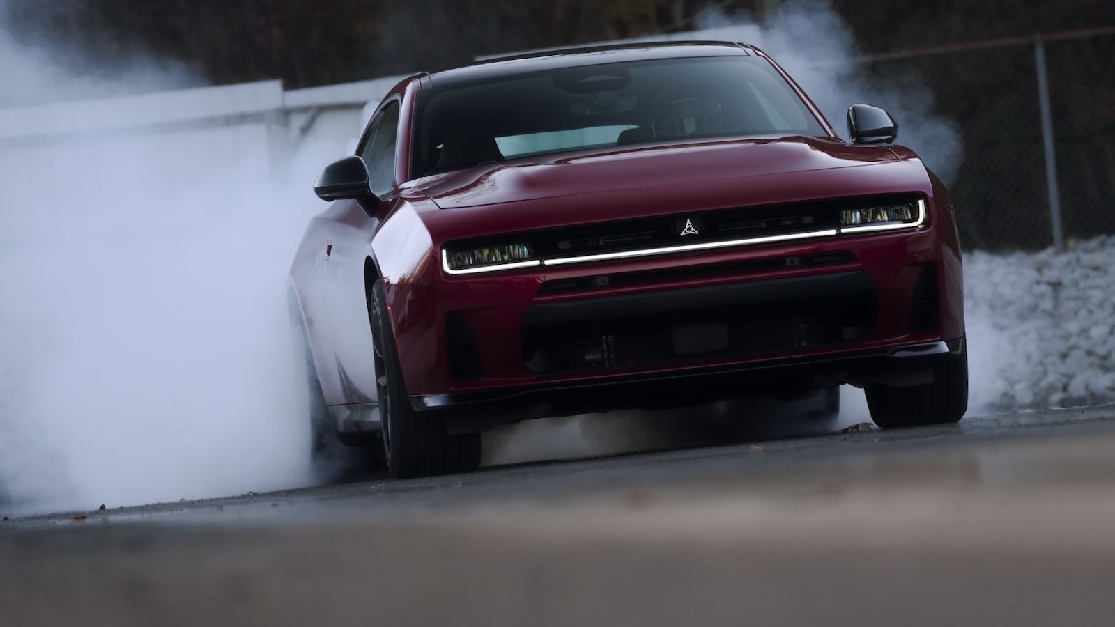 Η απόδοση του 6,2 HEMI V8 αναμένεται να βρίσκεται πάνω από τους 700 ίππους, πλησιάζοντας τους 777 ίππους των ειδικών εκδόσεων της Ram. Η απόδοση του 6,2 HEMI V8 αναμένεται να βρίσκεται πάνω από τους 700 ίππους, πλησιάζοντας τους 777 ίππους των ειδικών εκδόσεων της Ram.