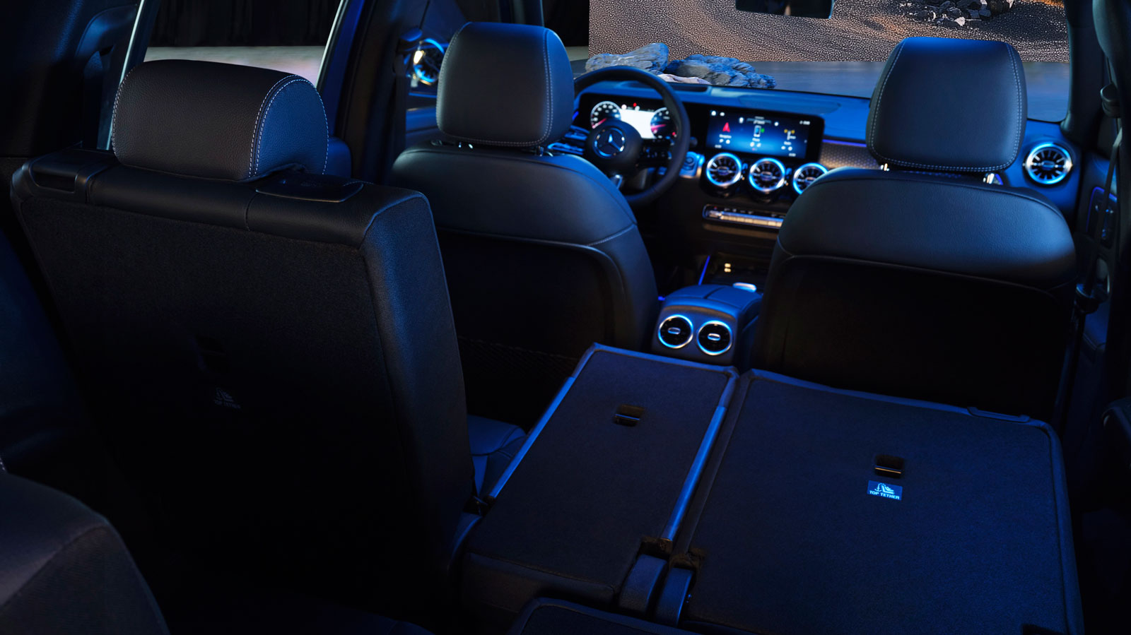 Η Mercedes GLB είναι από τα λιγοστά luxury αυτοκίνητα που έρχονται (προαιρετικά) και με 7-θέσια διάταξη.
