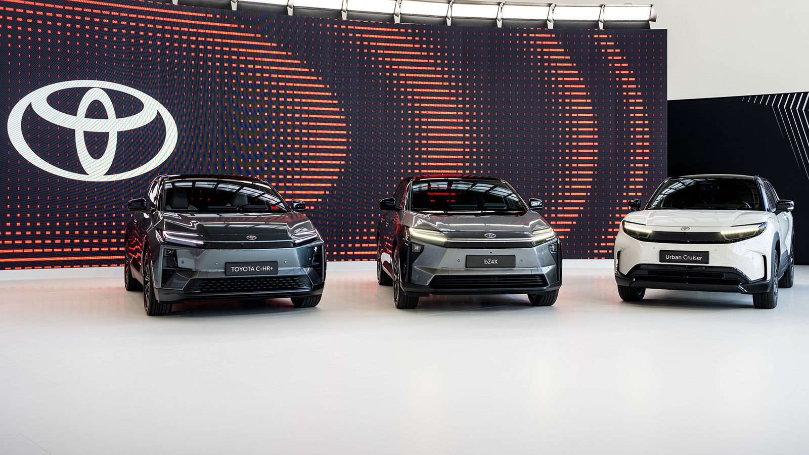 Τα 3 ηλεκτρικά SUV της Toyota | autotriti.gr Τα 3 ηλεκτρικά SUV της Toyota | autotriti.gr