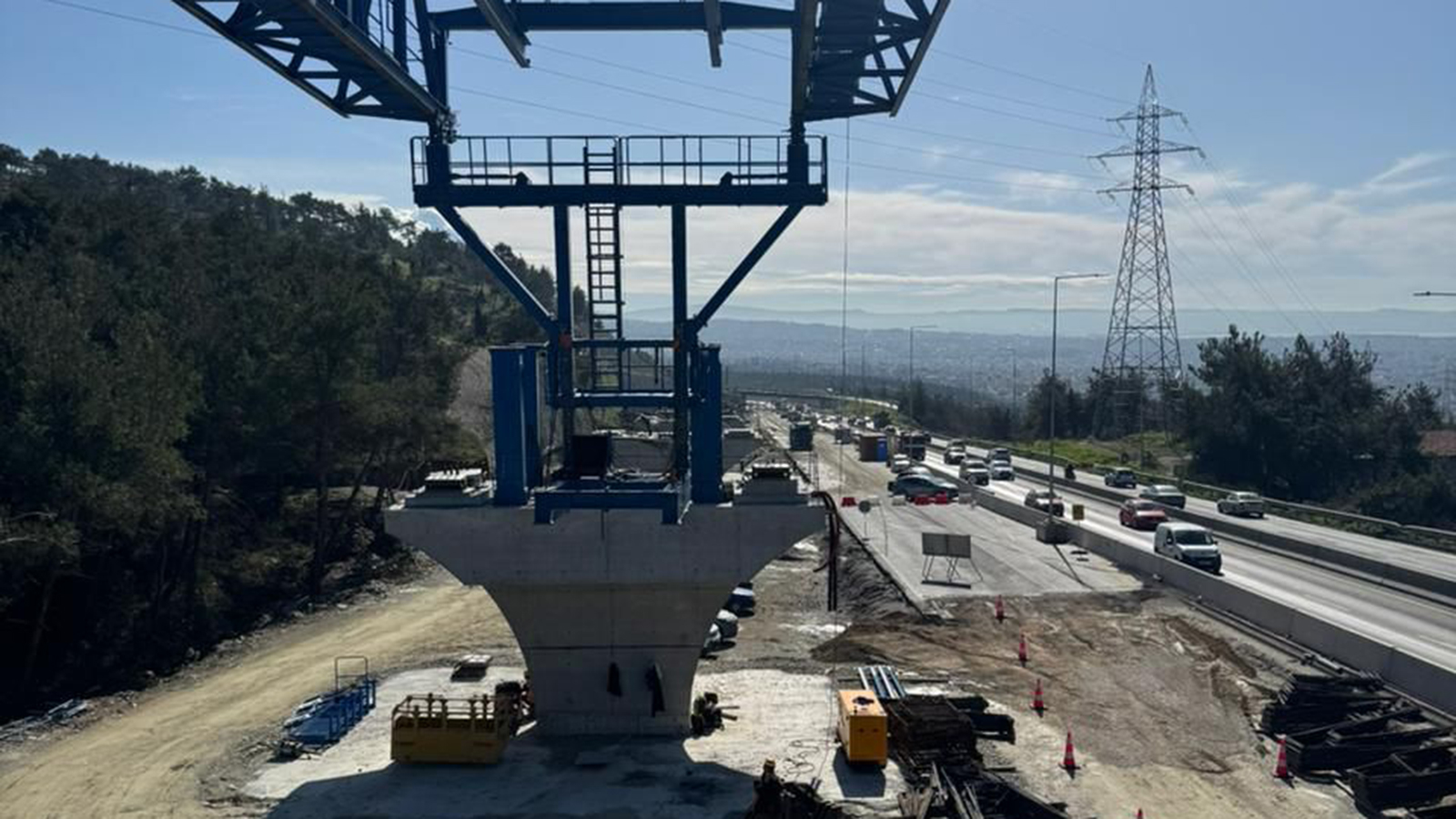 Δήμας για Flyover: «Το 50% του έργου έχει σχεδόν ολοκληρωθεί» 