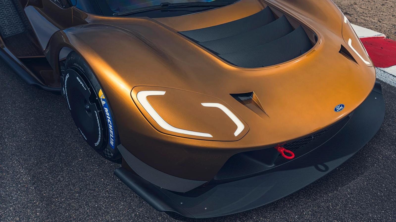 Η Ford παρουσιάζει νέο μοντέλο δρόμου αλλά με αγωνιστικό DNA 