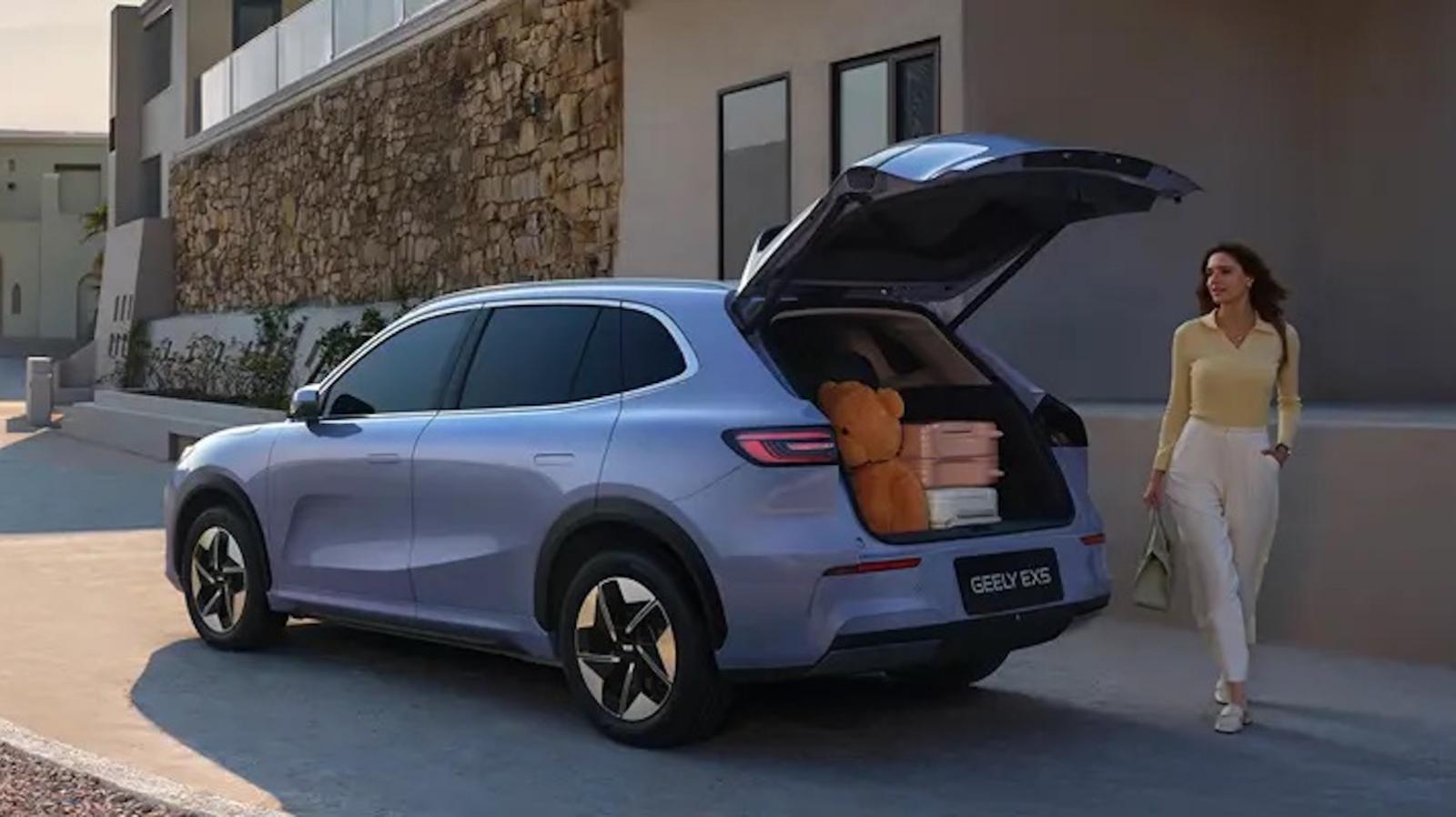 Ο Michael Yang, επικεφαλής της Geely UK, επιβεβαίωσε ότι μέσα στα επόμενα τρία χρόνια θα παρουσιαστούν συνολικά δεκαπέντε νέα μοντέλα.
