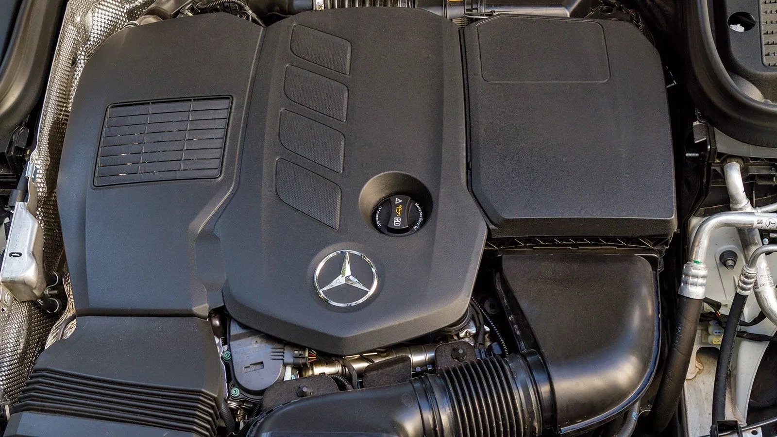Κινητήρες, άνεση και πρακτικότητα της Mercedes GLC