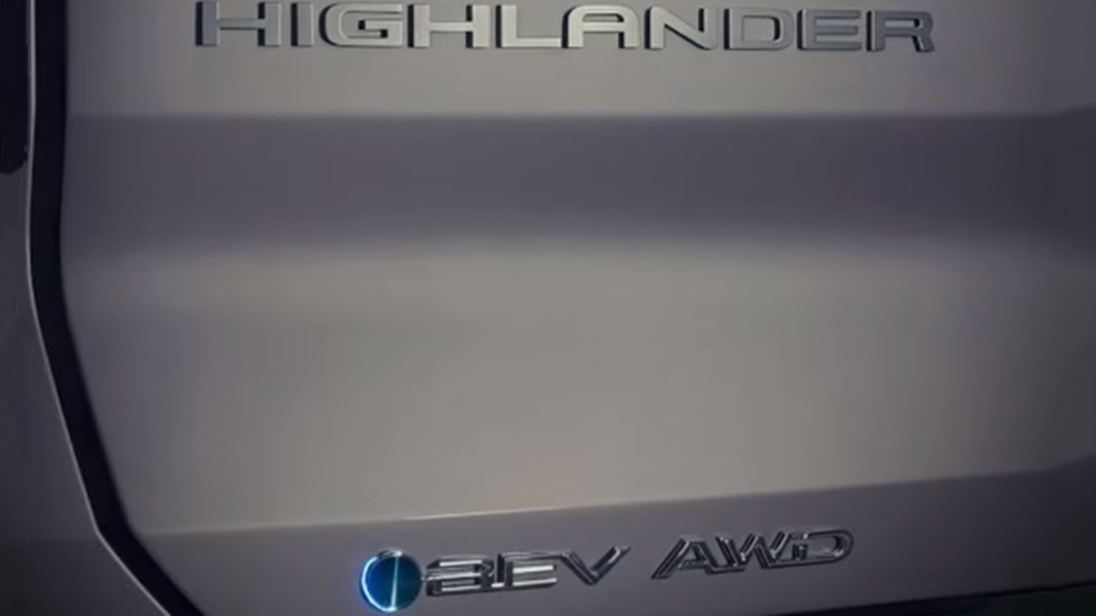 Επιβεβαίωσε την επιστροφή του Highlander η Toyota 