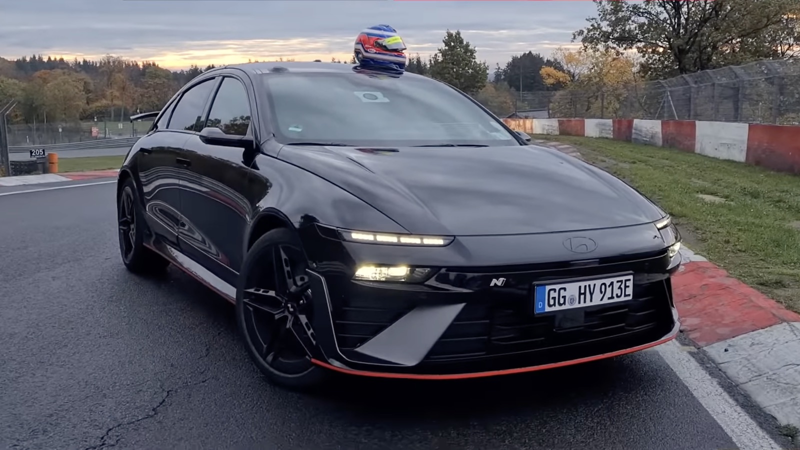 Nürburgring: Το Hyundai Ioniq 6 N των 650 ίππων τα βάζει με το Nissan GT-R R35 Nürburgring: Το Hyundai Ioniq 6 N των 650 ίππων τα βάζει με το Nissan GT-R R35