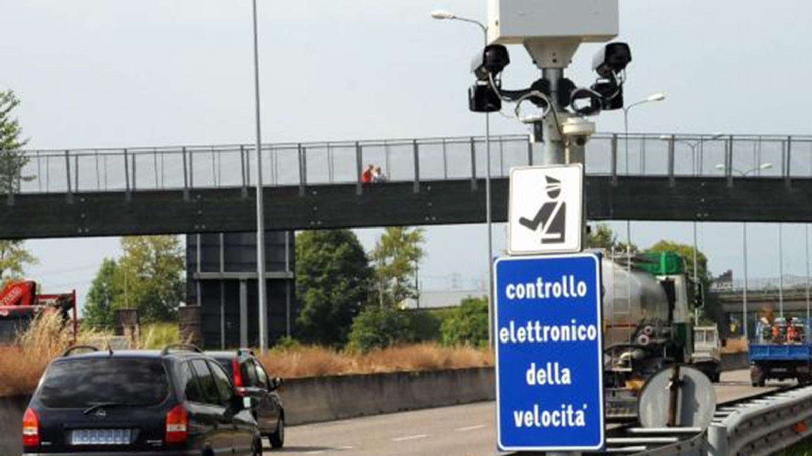 Σβήνουν 850 ραντάρ ταχύτητας στην Ιταλία λόγω έλλειψης πιστοποίησης. 