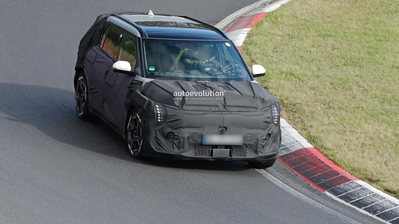 Kia EV3 GT: Το μικρότερο ηλεκτρικό της Kia αποκτά σπορ ταυτότητα! Kia EV3 GT: Το μικρότερο ηλεκτρικό της Kia αποκτά σπορ ταυτότητα!
