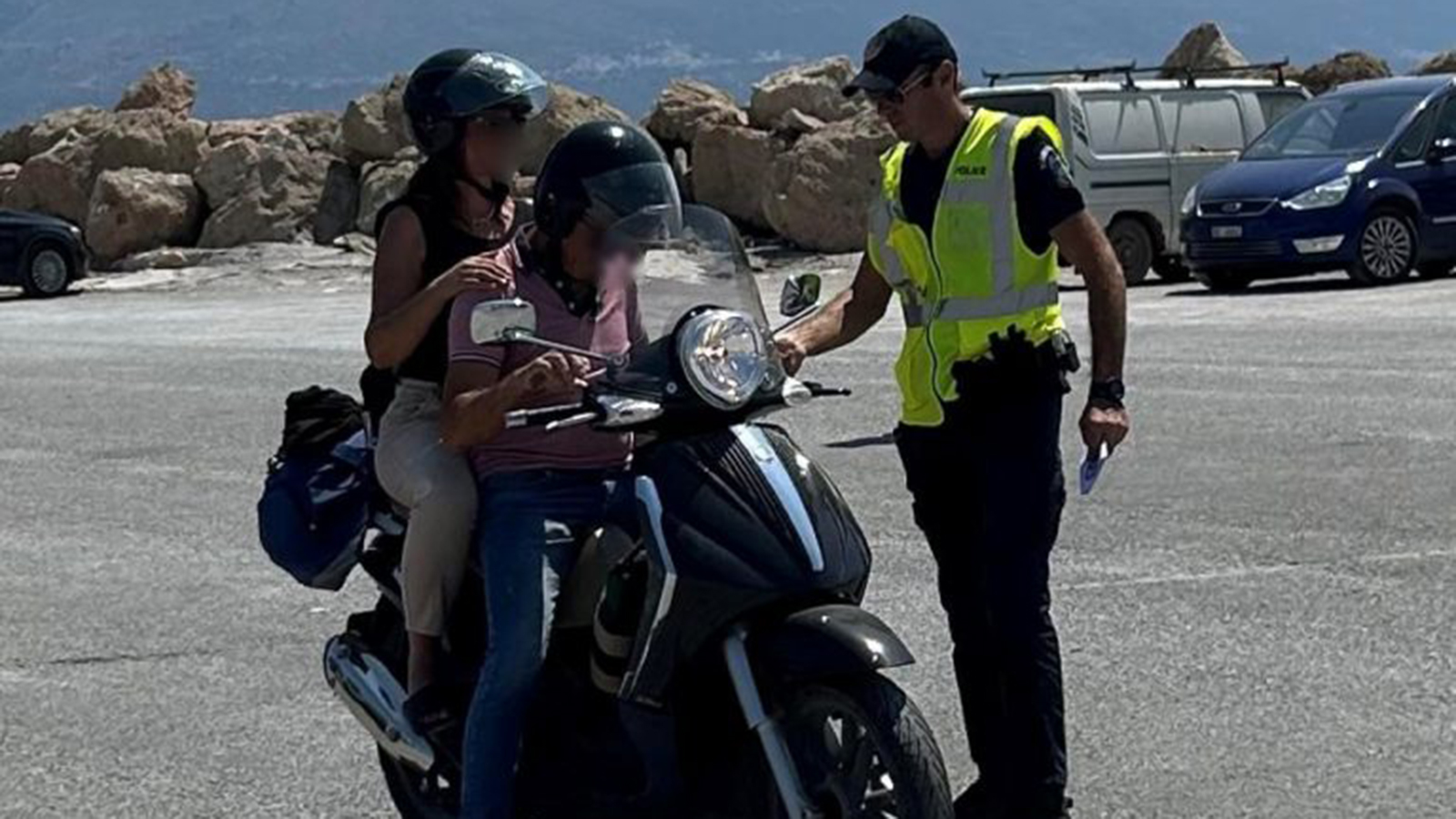 Κράνος: Χιλιάδες παραβάσεις - Ξεπέρασαν τις 309.000 ευρώ τα πρόστιμα 