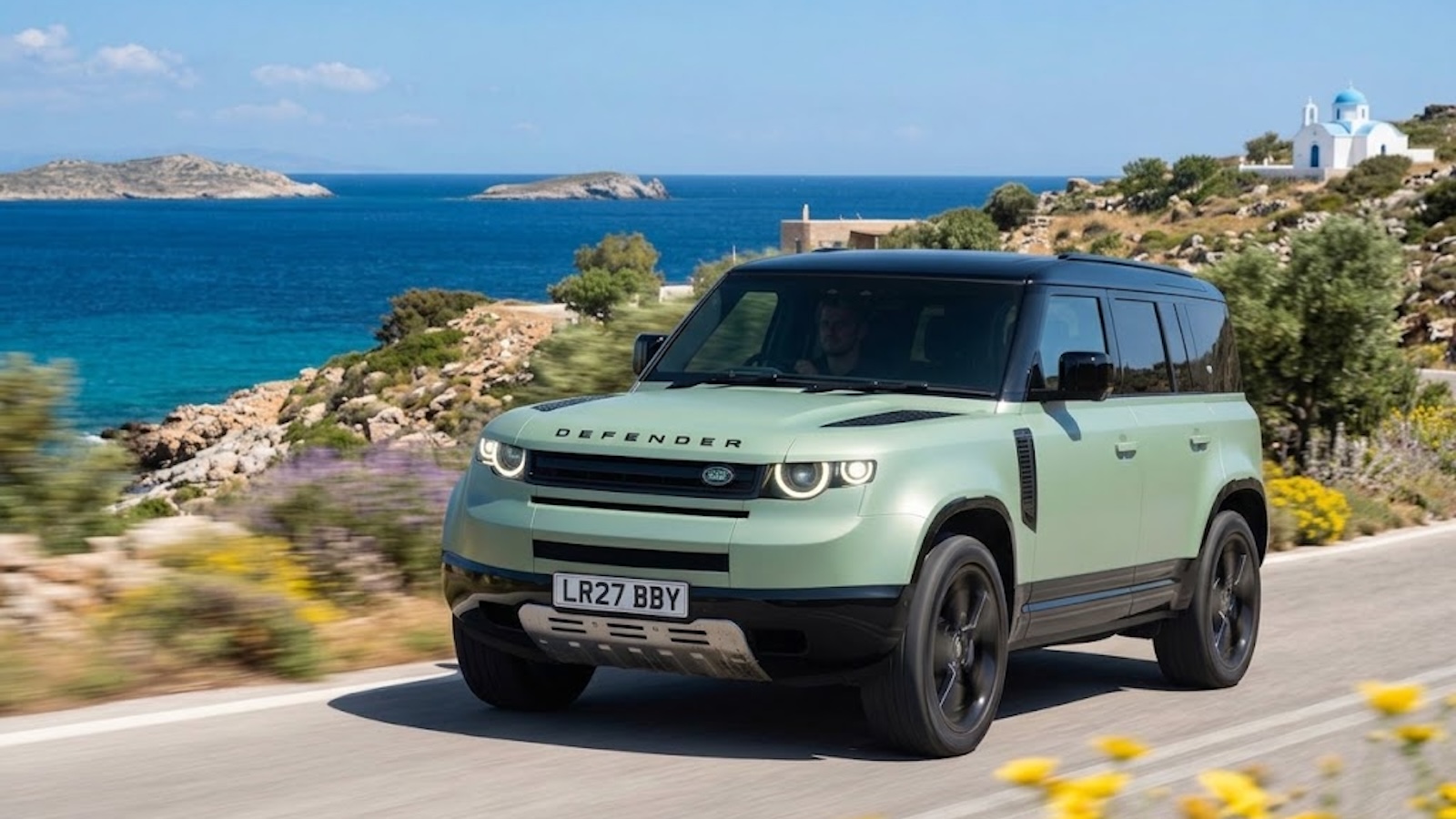 Defender Sport: Υβριδικά μοτέρ δίπλα στα ηλεκτρικά για το «μικρό» SUV της JLR Defender Sport: Υβριδικά μοτέρ δίπλα στα ηλεκτρικά για το «μικρό» SUV της JLR