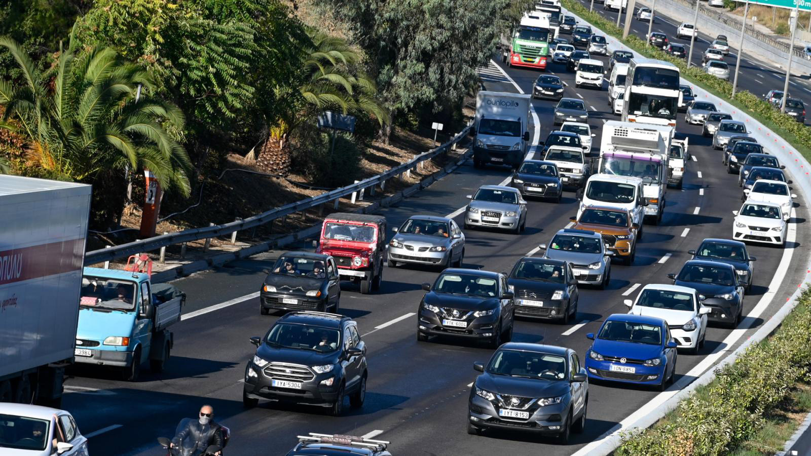 ΕΛΣΤΑΤ: Αύξηση 11,7% στις πωλήσεις νέων ΙΧ τον Ιούλιο στην Ελλάδα 