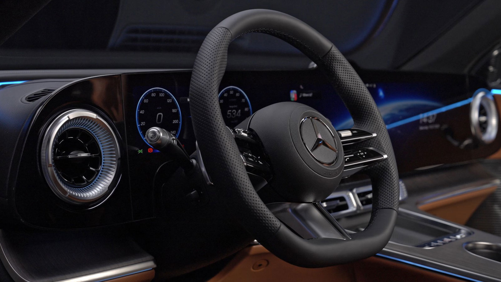 H Mercedes δεν εγκαταλείπει τα παραδοσιακά μπουτόν! H Mercedes δεν εγκαταλείπει τα παραδοσιακά μπουτόν!