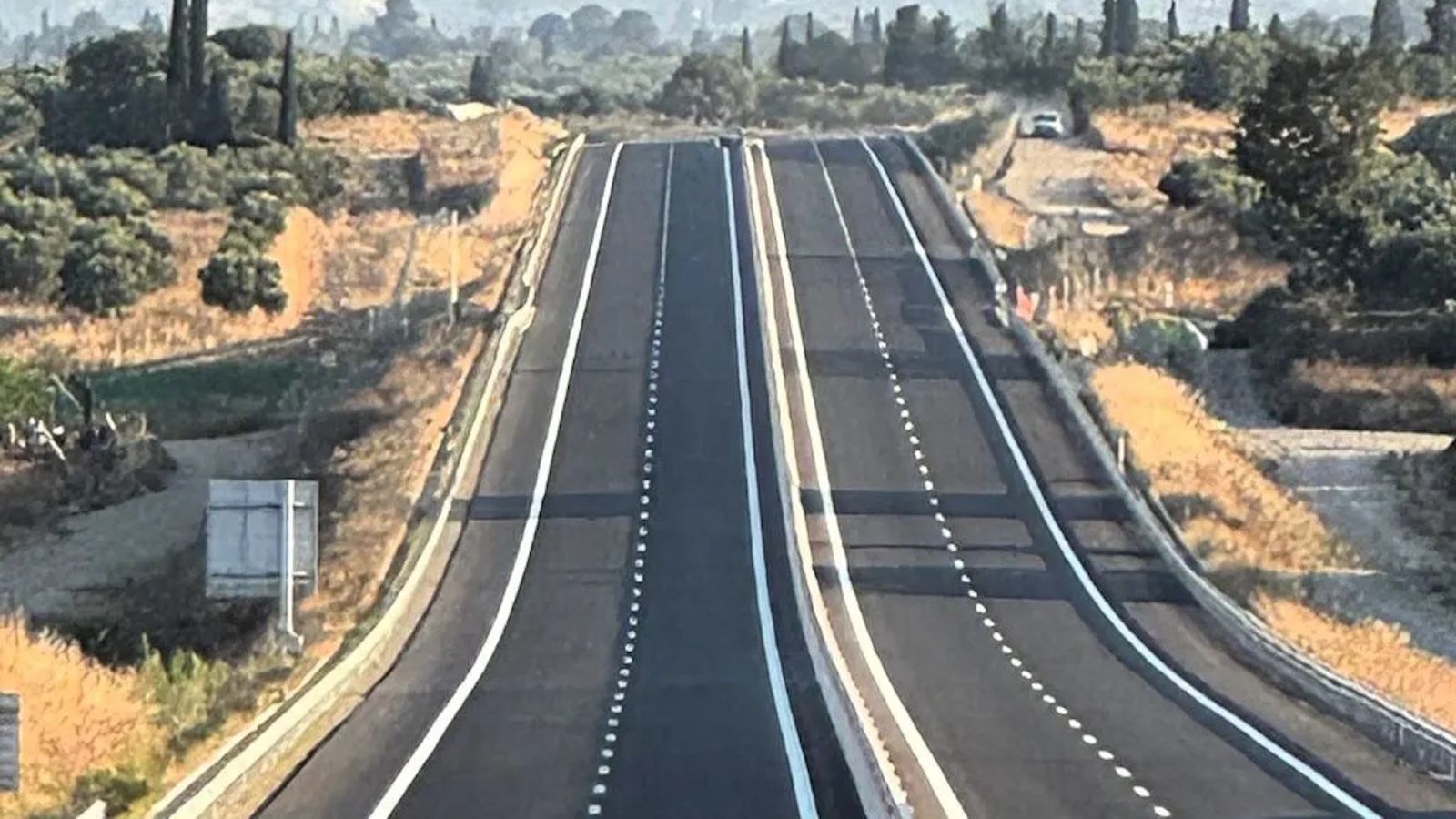 Μέχρι τέλος Ιουλίου θα δοθούν τα πρώτα 65 χιλιόμετρα του Πάτρα - Πύργος. Αναμένεται να ολοκληρωθεί τον Νοέμβριο. Μέχρι τέλος Ιουλίου θα δοθούν τα πρώτα 65 χιλιόμετρα του Πάτρα - Πύργος. Αναμένεται να ολοκληρωθεί τον Νοέμβριο.