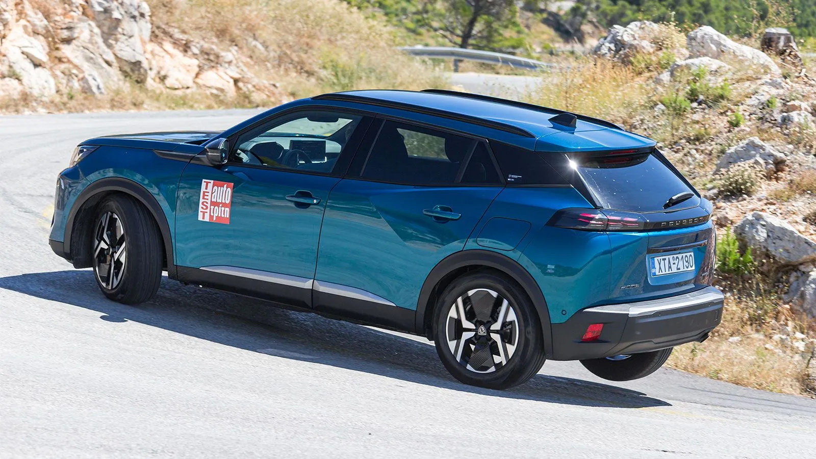 Το 48V mild hybrid σύστημα του Peugeot 2008 συμβάλλει στη συγκράτηση της κατανάλωσης, με τη μέτρηση στην πόλη να διαμορφώνεται στα 6,5 λτ./100 χλμ. και τη μέση κατανάλωση στα 7,0 λτ./100 χλμ.. Το 48V mild hybrid σύστημα του Peugeot 2008 συμβάλλει στη συγκράτηση της κατανάλωσης, με τη μέτρηση στην πόλη να διαμορφώνεται στα 6,5 λτ./100 χλμ. και τη μέση κατανάλωση στα 7,0 λτ./100 χλμ..