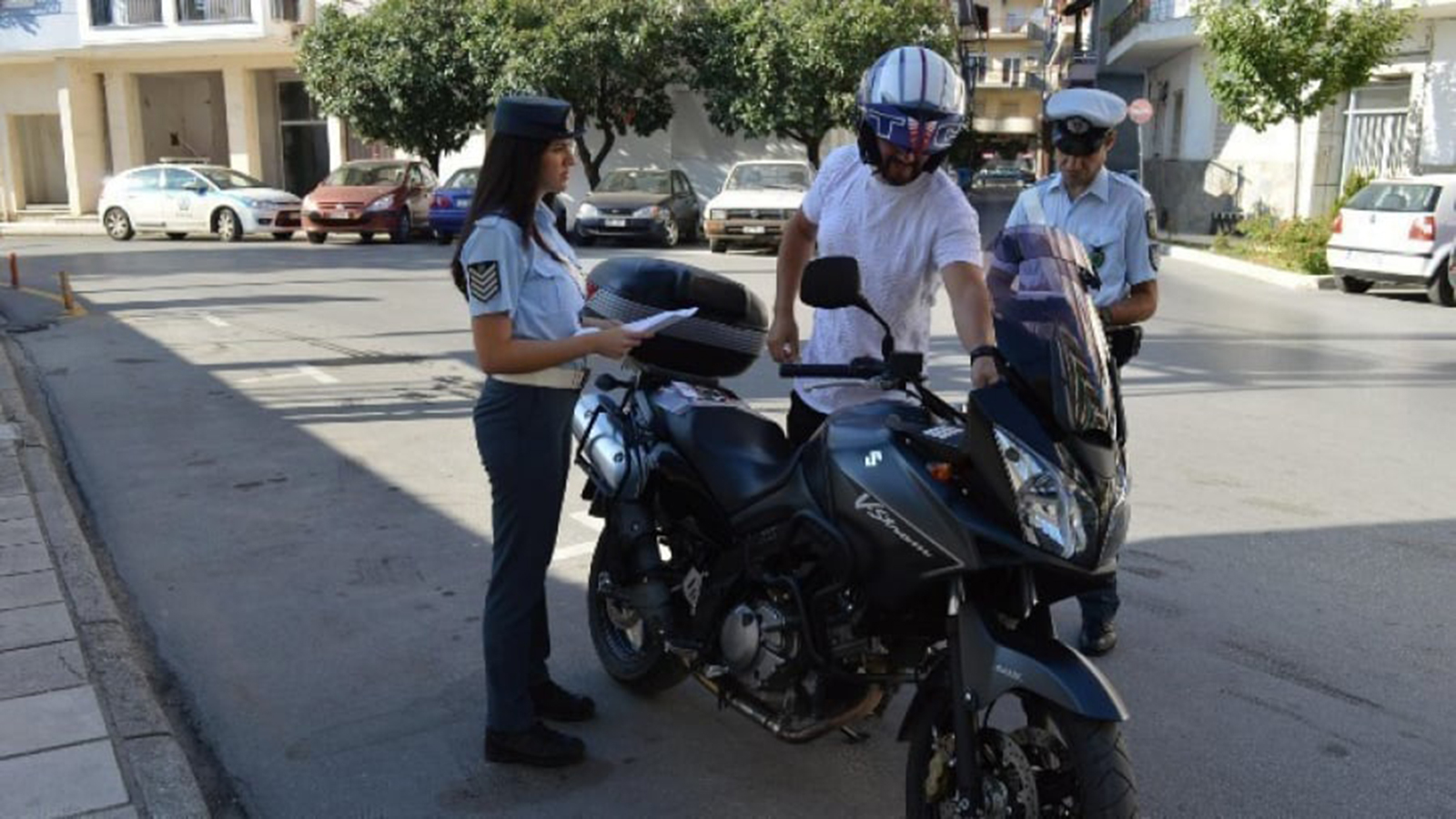 Ελλάδα: Στις 359.800 ευρώ τα πρόστιμα για κράνος σε μία εβδομάδα 