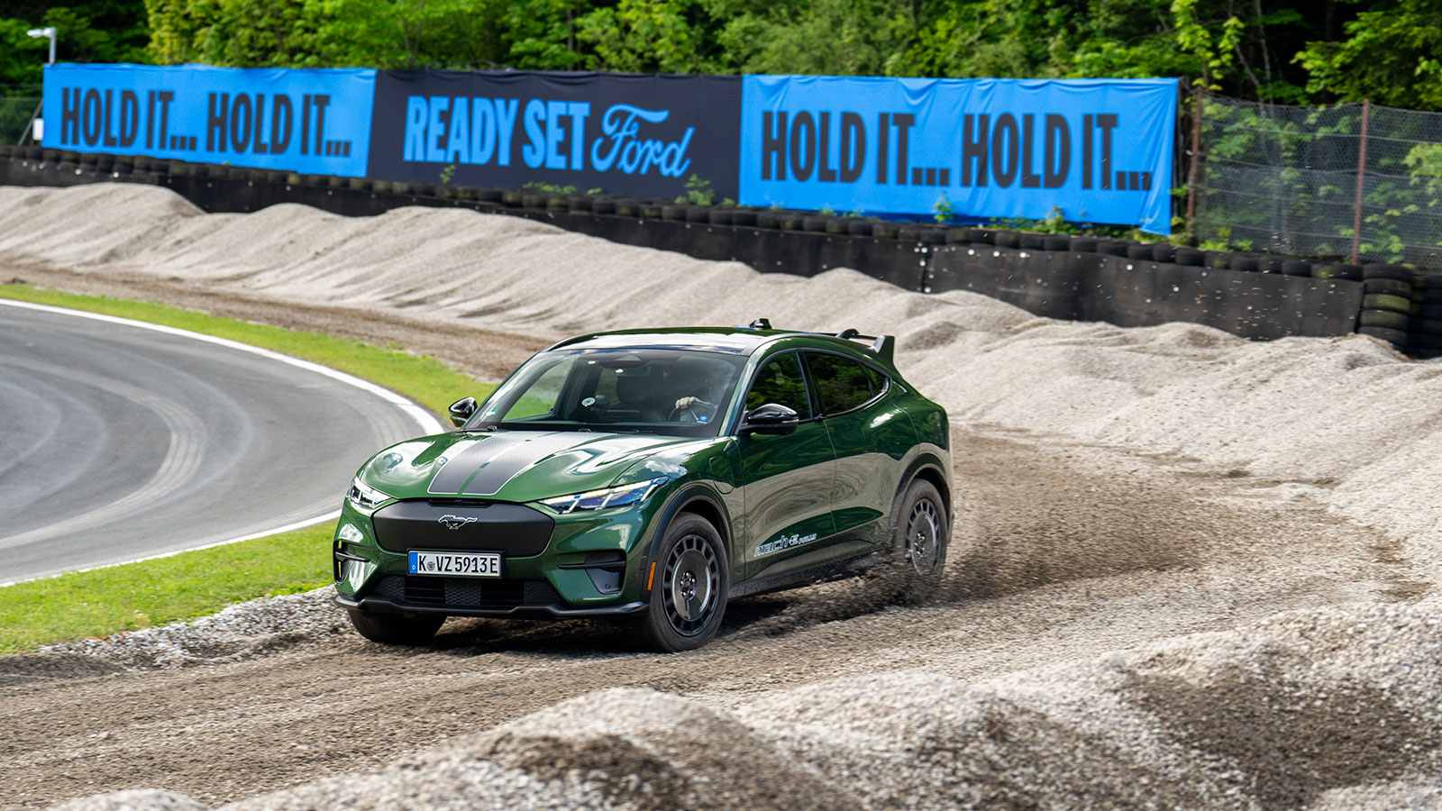 Από Mustang σε Mustang, αλλά off road αυτή τη φορά