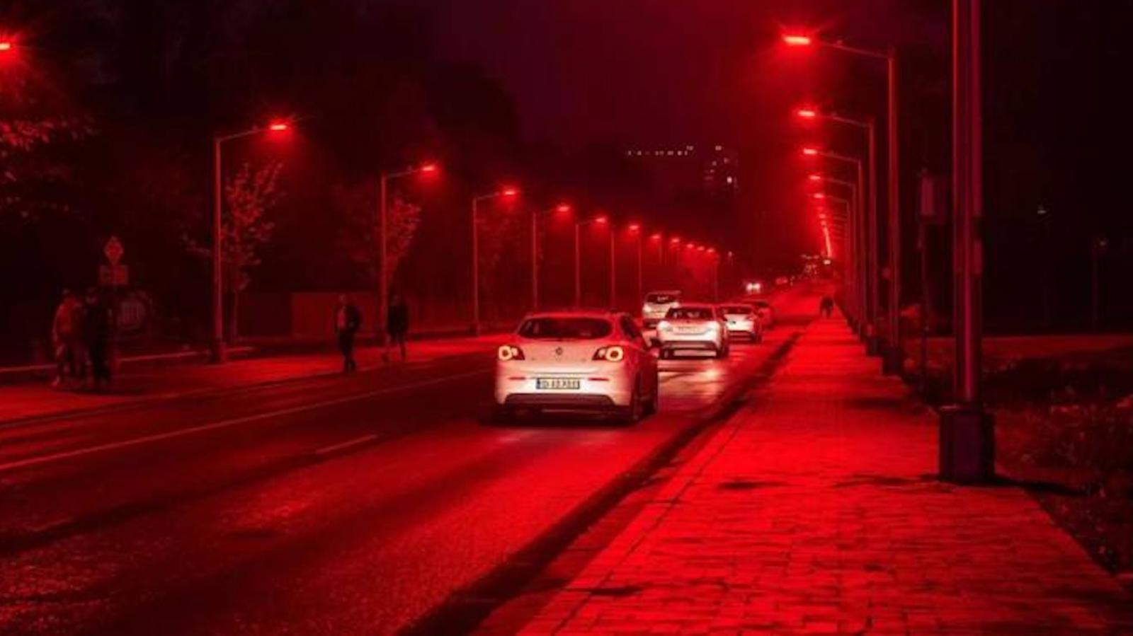 Σε αρκετές πόλεις της Δανίας και της Αγγλίας τα λευκά φώτα δίνουν την θέση τους στα κόκκινα φανάρια.