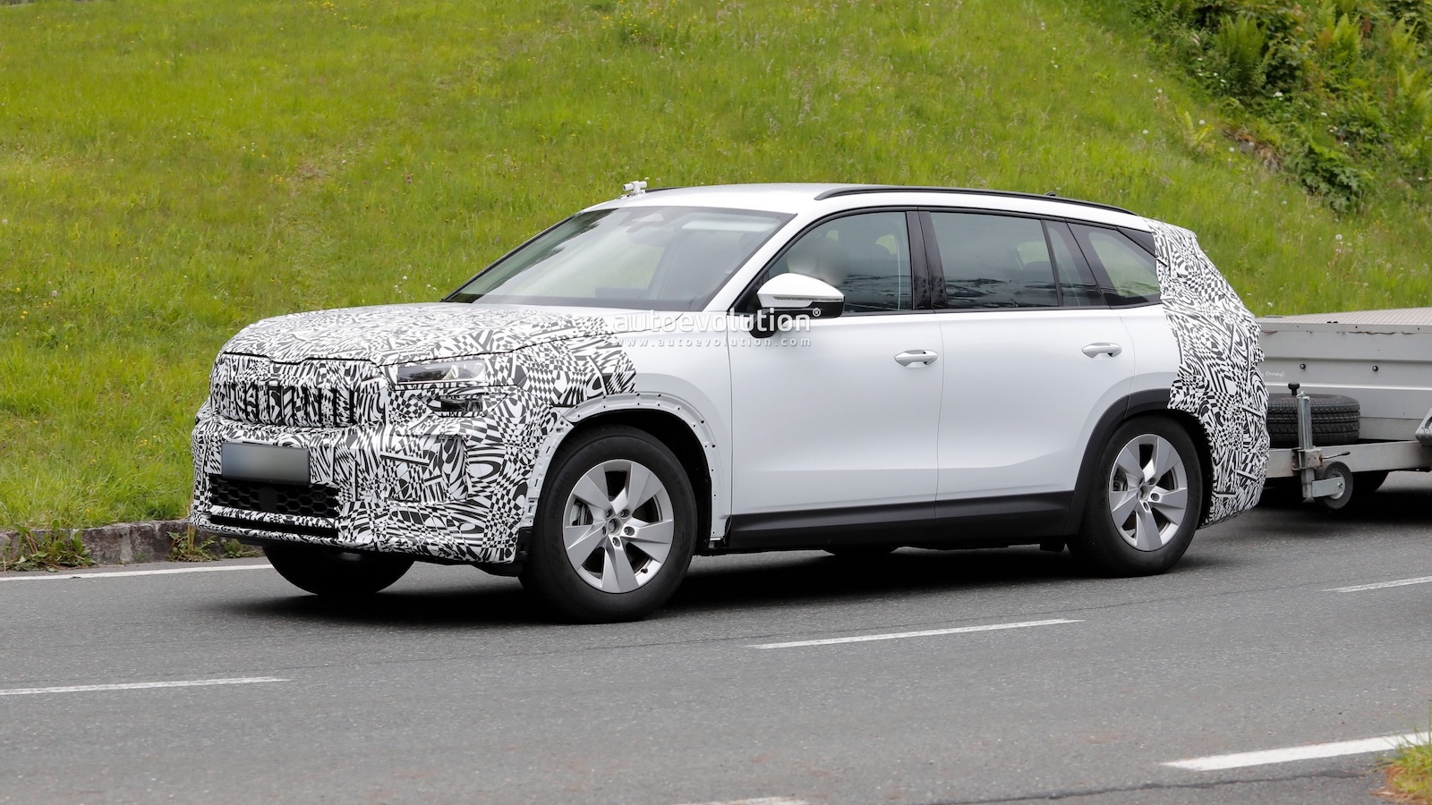 Skoda Kodiaq 2027: Κατασκοπευτικές φωτογραφίες από τις Άλπεις με νέο πρόσωπο Skoda Kodiaq 2027: Κατασκοπευτικές φωτογραφίες από τις Άλπεις με νέο πρόσωπο