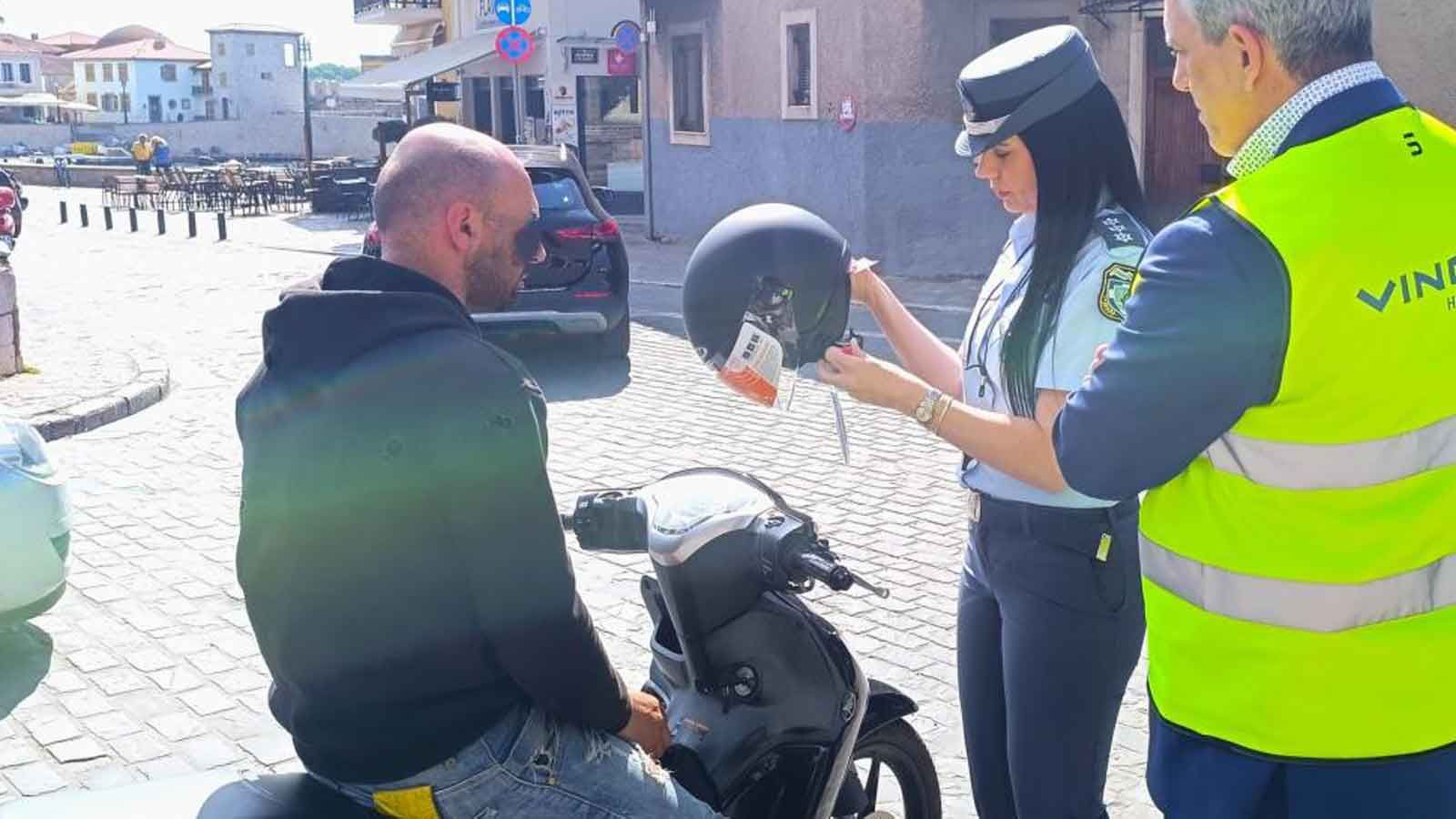 Σχεδόν 845.000 ευρώ τα πρόστιμα για κράνος σε μία εβδομάδα! Σχεδόν 845.000 ευρώ τα πρόστιμα για κράνος σε μία εβδομάδα!