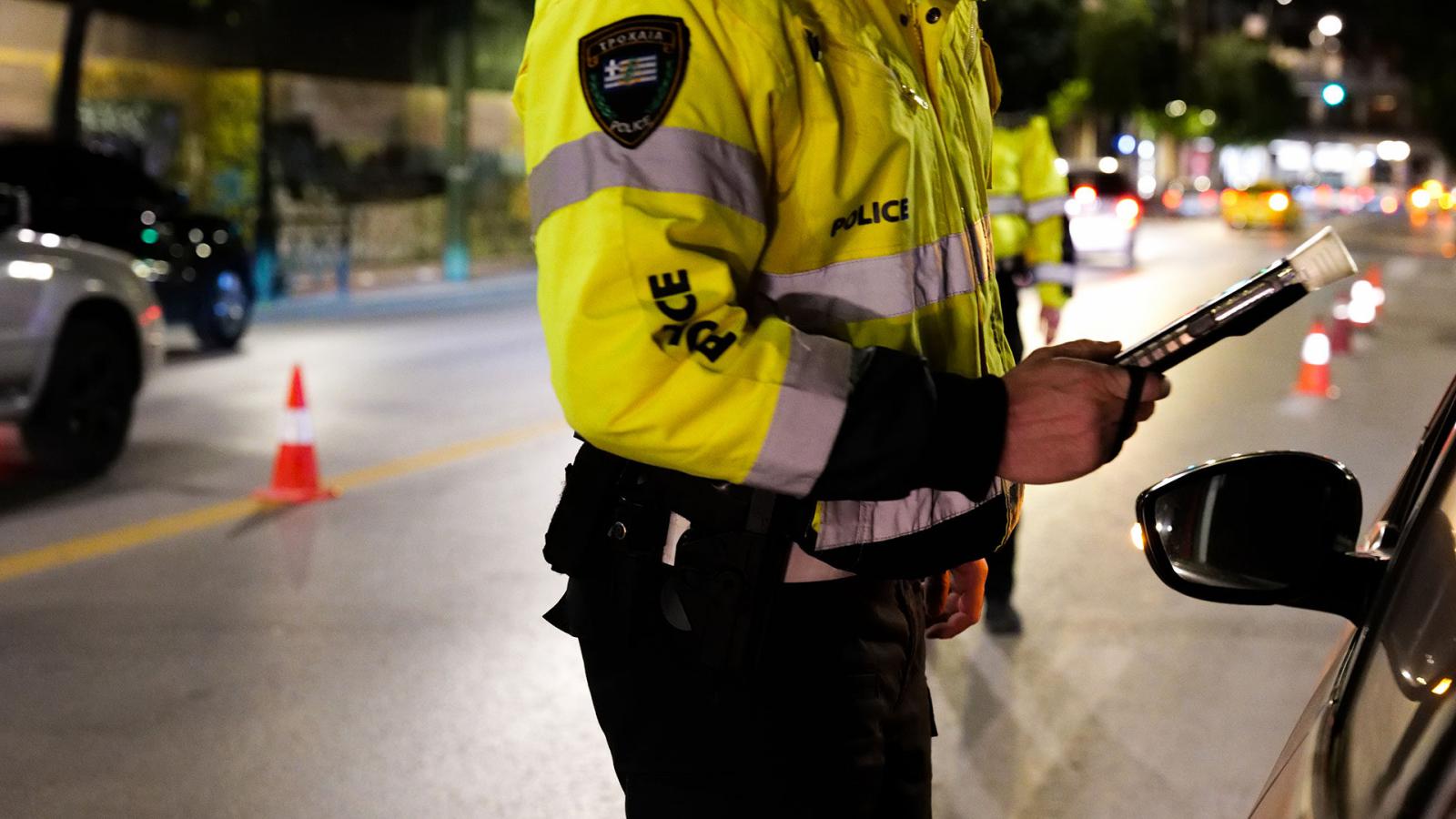 Μεθυσμένος χωρίς δίπλωμα συνελήφθη σε καταδίωξη & στούκα με περιπολικό   