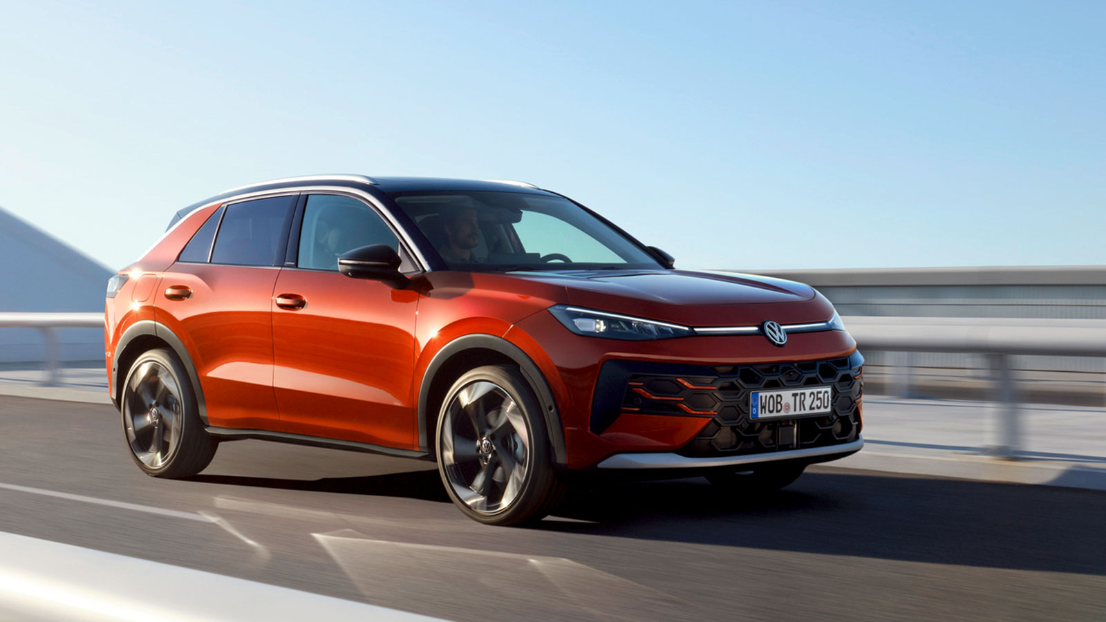 Πρώτες τιμές για το νέο Volkswagen T-Roc - Πότε έρχεται στην Ελλάδα Πρώτες τιμές για το νέο Volkswagen T-Roc - Πότε έρχεται στην Ελλάδα