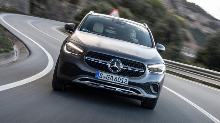 Τι προσφέρει η «βασική» Mercedes GLA των 34.300 ευρώ;