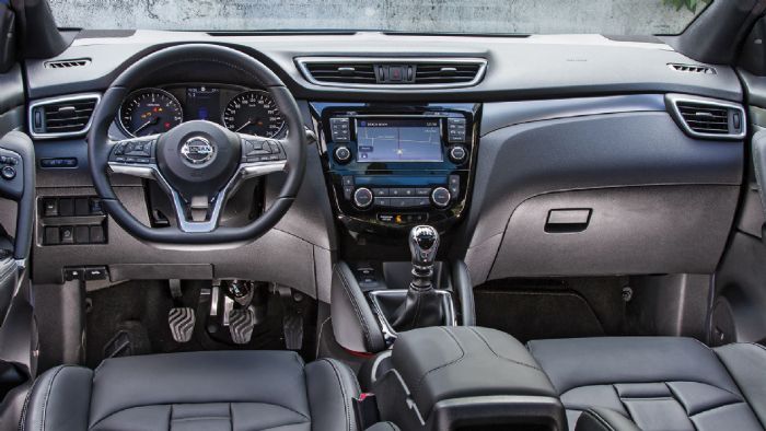 Το εσωτερικό του Nissan Qashqai στην ανανέωση του, είναι σημαντικά αναβαθμισμένο σε όλους τους τομείς. Το εσωτερικό του Nissan Qashqai στην ανανέωση του, είναι σημαντικά αναβαθμισμένο σε όλους τους τομείς.