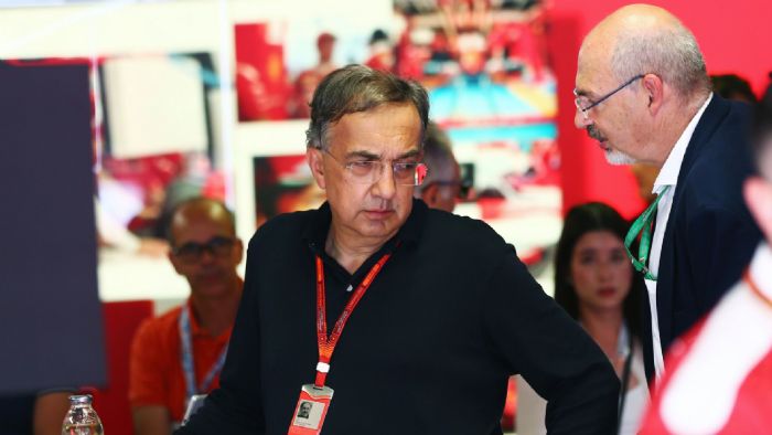 Το αφεντικό της Ferrari, Sergio Marchionne, μας έχει συνηθίσει σε προβοκατόρικες και τολμηρές δηλώσεις. Το αφεντικό της Ferrari, Sergio Marchionne, μας έχει συνηθίσει σε προβοκατόρικες και τολμηρές δηλώσεις.