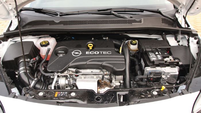 Πολιτισμένος, ελαστικός και με βελούδινη λειτουργία για 3κύλινδρο μοτέρ, έρχεται ο «ψυχωμένος» νέος 1.000άρης turbo βενζινοκινητήρας του Corsa.