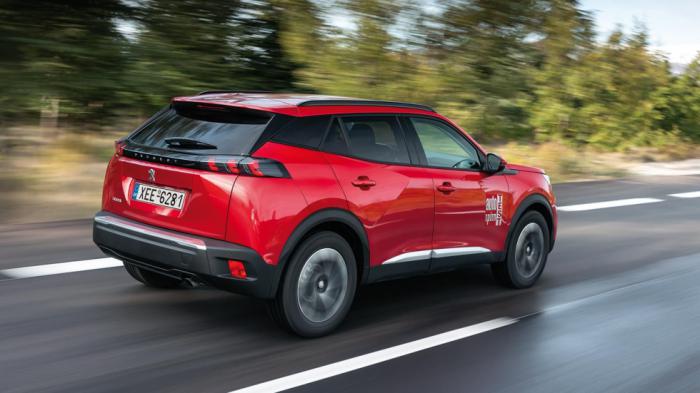 Το πετρελαιοκίνητο Peugeot 2008 στρίβει με αυτοπεποίθηση και σιγουριά χάρη στην καλορυθμισμένη ανάρτηση και το «ζωντανό» πλαίσιο. Το πετρελαιοκίνητο Peugeot 2008 στρίβει με αυτοπεποίθηση και σιγουριά χάρη στην καλορυθμισμένη ανάρτηση και το «ζωντανό» πλαίσιο.