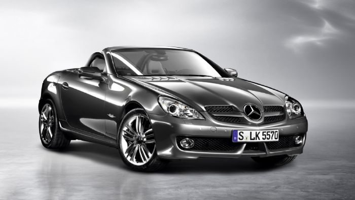 Η 2η γενιά της Mercedes-Benz SLK λανσαρίστηκε τον Ιανουάριο του 2004, ενώ ανανεώθηκε 4 χρόνια αργότερα. Στη φωτογραφία βλέπουμε την έκδοση Grand Edition.