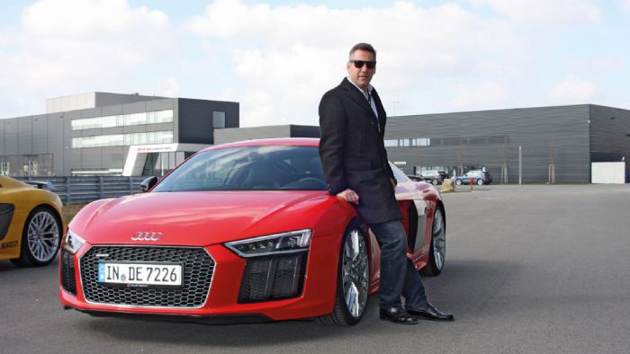 Ο Nίκολας Μπέρναρντ είναι Διευθυντής Πωλήσεων & Marketing της Audi.