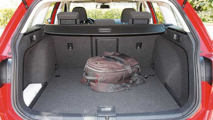 Ο χώρος αποσκευών του VW Golf 
Alltrack ανέρχεται στο εξαιρετικό
 νούμερο των 605 λίτρων.
