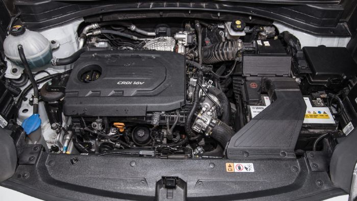 Ο 1,7 diesel κινητήρας του Sportage δεν ανάβει φωτιές, όμως δεν καίει και την τσέπη όντας αρκετά οικονομικός στην πράξη.