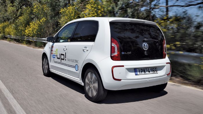Περάσαμε ένα μήνα μαζί με το ηλεκτρικό VW e-up! και πήραμε τις γνώμες ειδικών και μη. Διαβάστε όλα όσα πρέπει να ξέρετε για το ηλεκτρικό μίνι της VW. Περάσαμε ένα μήνα μαζί με το ηλεκτρικό VW e-up! και πήραμε τις γνώμες ειδικών και μη. Διαβάστε όλα όσα πρέπει να ξέρετε για το ηλεκτρικό μίνι της VW.
