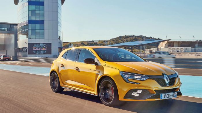 Το Renault Megane RS, ήταν το μοναδικό μοντέλο στην κατηγορία «hot hatch» με τετραδιεύθυνση.