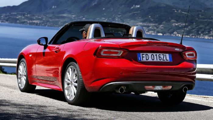 Από τα 30.670 ευρώ ξεκινά η τιμή του Fiat 124 Spider.
