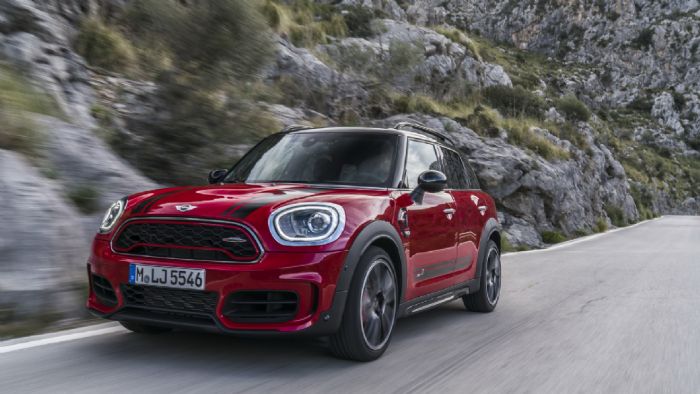 Ξεκινά η διάθεση του Mini Countryman John Cooper works στη Μεγάλη Βρετανία.