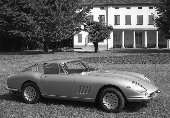 Η ιστορική Ferrari 275 GTB4 του Steve McQueen στην αρχική της κατάσταση. 