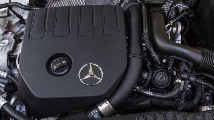 Ούσα προσθιοκίνητη, η Mercedes-Benz GLB 200 συγκρατεί το βάρος της και έτσι οι 163 ίπποι του 1,33 λτ. turbo κινητήρα προσφέρουν δυναμικές επιδόσεις.