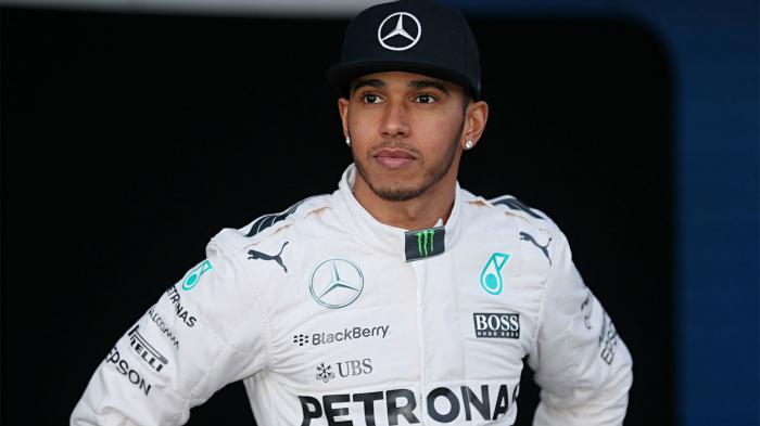 O Lewis Hamilton 