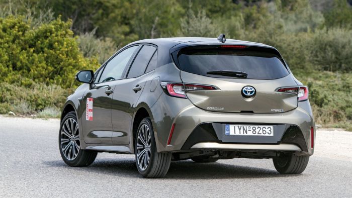 H υβριδική Toyota Corolla των 122 ίππων συνδυάζει με μαεστρικόο τρόπο την άνεση με την ευχάριστη οδική συμπεριφορά.	