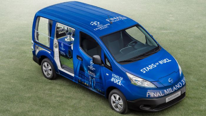 Ένα ειδικά τροποποιημένο Nissan e-NV200 θα έχει την τιμητική αποστολή, της μεταφοράς του τροπαίου, του UEFA Champions League. Ένα ειδικά τροποποιημένο Nissan e-NV200 θα έχει την τιμητική αποστολή, της μεταφοράς του τροπαίου, του UEFA Champions League.