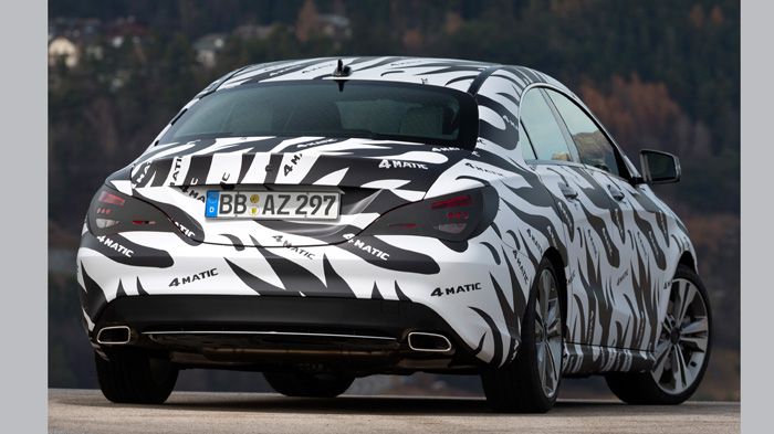 Σε ρόλο μικρής CLS, η νέα Mercedes-Benz CLA θα είναι το πρώτο compact 4θυρο κουπέ. Η γραμμή της οροφής και το πίσω μέρος θυμίζουν αμέσως την CLS. Σε ρόλο μικρής CLS, η νέα Mercedes-Benz CLA θα είναι το πρώτο compact 4θυρο κουπέ. Η γραμμή της οροφής και το πίσω μέρος θυμίζουν αμέσως την CLS.