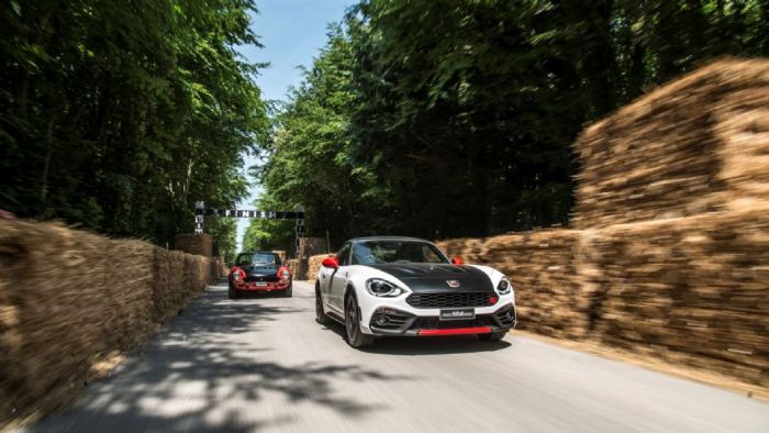 Τα νέα Abarth 124 Spider και Abarth 595 Competizione επιδιώκουν να φέρουν τη μάρκα ξανά στο προσκήνιο σε ένδοξους και απαιτητικούς αγώνες ράλι.