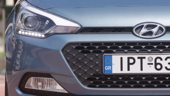Μοντέρνο και δυναμικό σε σχεδίαση είναι το Hyundai i20, το οποίο υιοθετεί αρκετές έντονες ακμές. Μοντέρνο και δυναμικό σε σχεδίαση είναι το Hyundai i20, το οποίο υιοθετεί αρκετές έντονες ακμές.