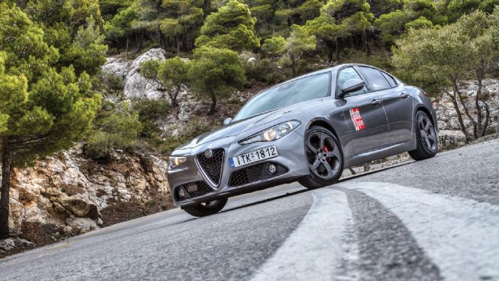 H νέα Giulia ήρθε για να αποτελέσει το μοντέλο ορόσημο στη σύγχρονη ιστορία της Alfa. H νέα Giulia ήρθε για να αποτελέσει το μοντέλο ορόσημο στη σύγχρονη ιστορία της Alfa.