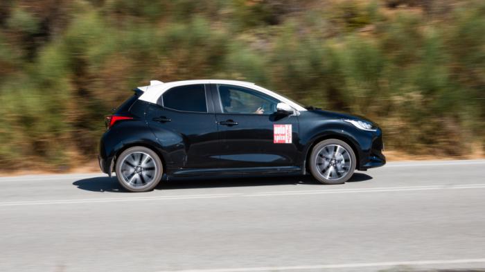 O high-tech ατμοσφαιρικός 1,5 VVt-iE του Yaris έχει άριστη απόκριση και σπουδαία οικονομία, με γραμμική και πολιτισμένη λειτουργία. O high-tech ατμοσφαιρικός 1,5 VVt-iE του Yaris έχει άριστη απόκριση και σπουδαία οικονομία, με γραμμική και πολιτισμένη λειτουργία.