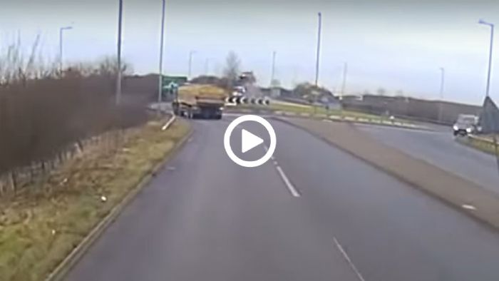 26 μήνες φυλάκιση, 6 χρόνια στέρηση διπλώματος και σχεδόν 140 ευρώ πρόστιμο η ποινή της οδηγού που οδηγώντας μεθυσμένη απογείωσε το αυτοκίνητό της.